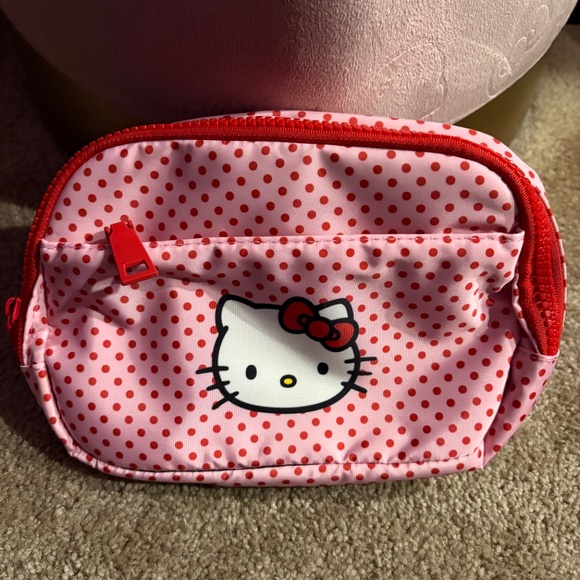 Hello kitty Fanny pack - Picture 2 of 3